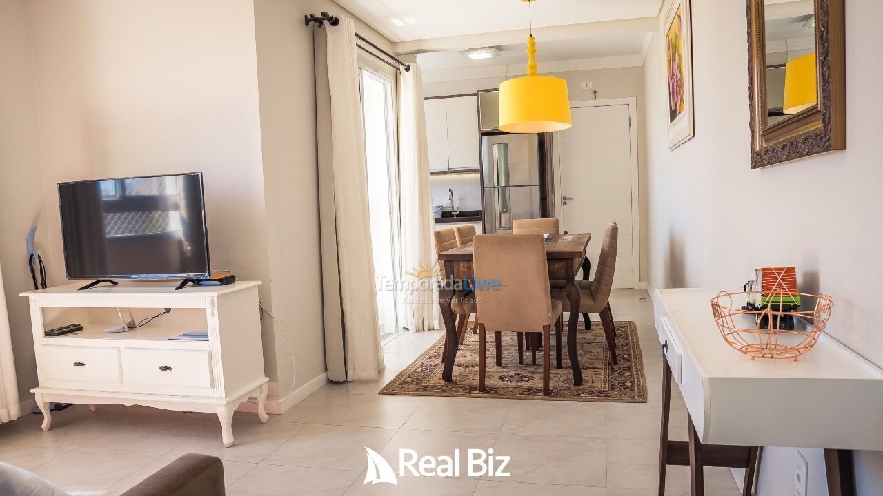Apartamento para aluguel de temporada em Governador Celso Ramos (Palmas)