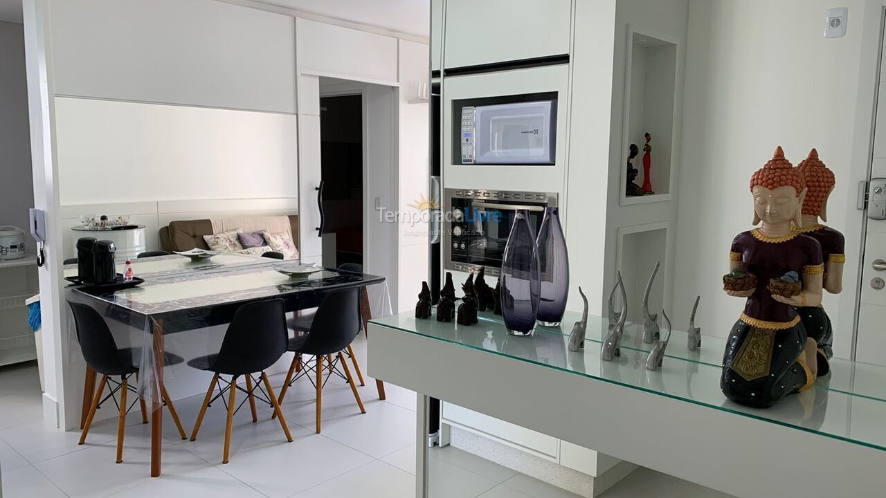 Apartamento para aluguel de temporada em Governador Celso Ramos (Palmas)