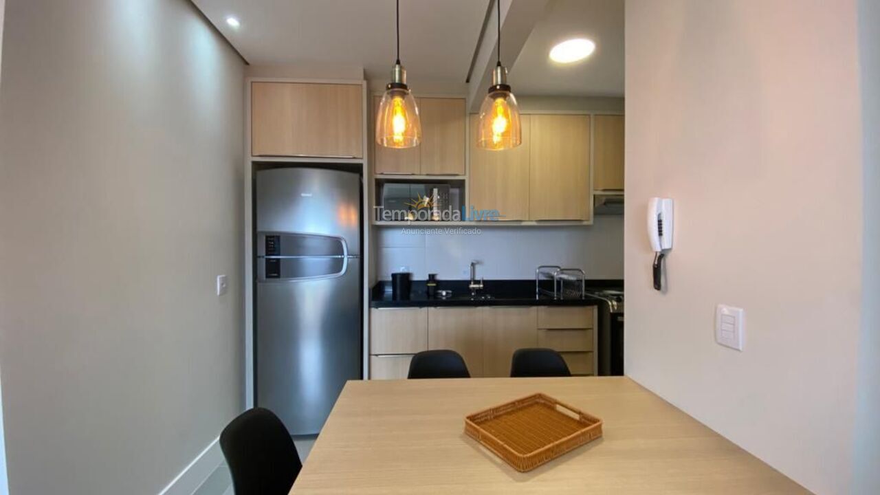 Apartamento para alquiler de vacaciones em Governador Celso Ramos (Palmas)