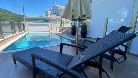 Hermoso apartamento para vacaciones 2 suites en Praia de Palmas/SC!