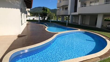 Hermoso apartamento de 1 dormitorio en condominio completo en Praia...