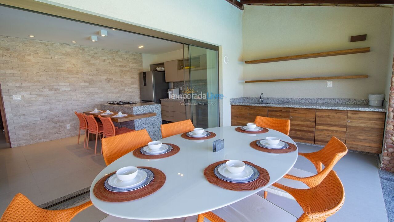 Casa para aluguel de temporada em Mata de São João (Imbassaí)