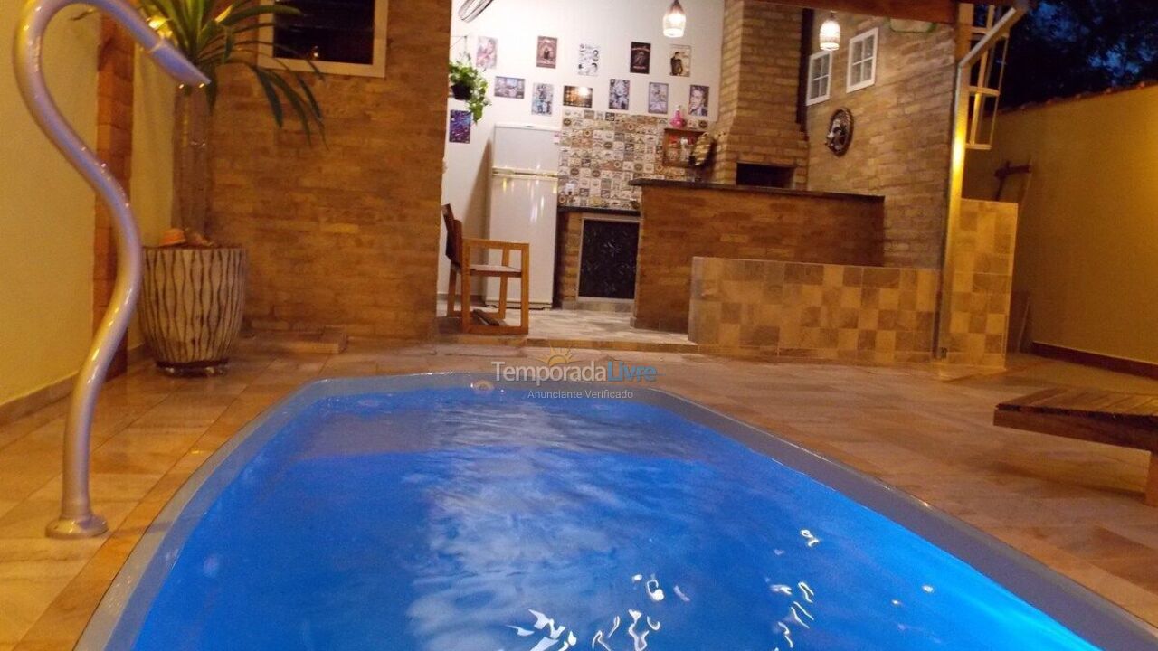 Casa para aluguel de temporada em Brotas (Jardim Paraiso)