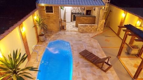 Chalé Paraíso com piscina em Brotas SP
