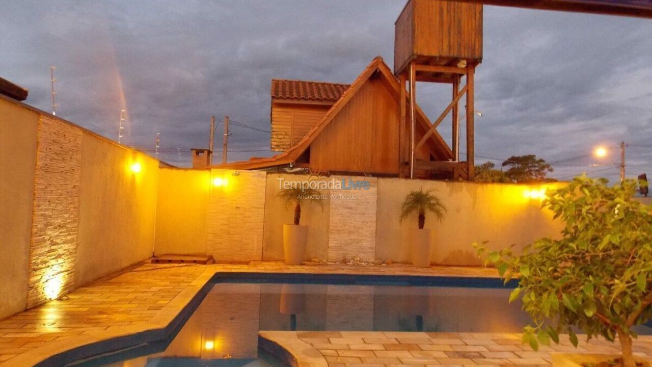 Casa para aluguel de temporada em Brotas Sp (Jardim Santa Cecilia)