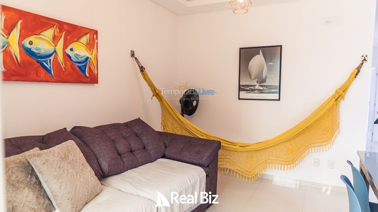Apartamento para aluguel de temporada em Governador Celso Ramos (Palmas)