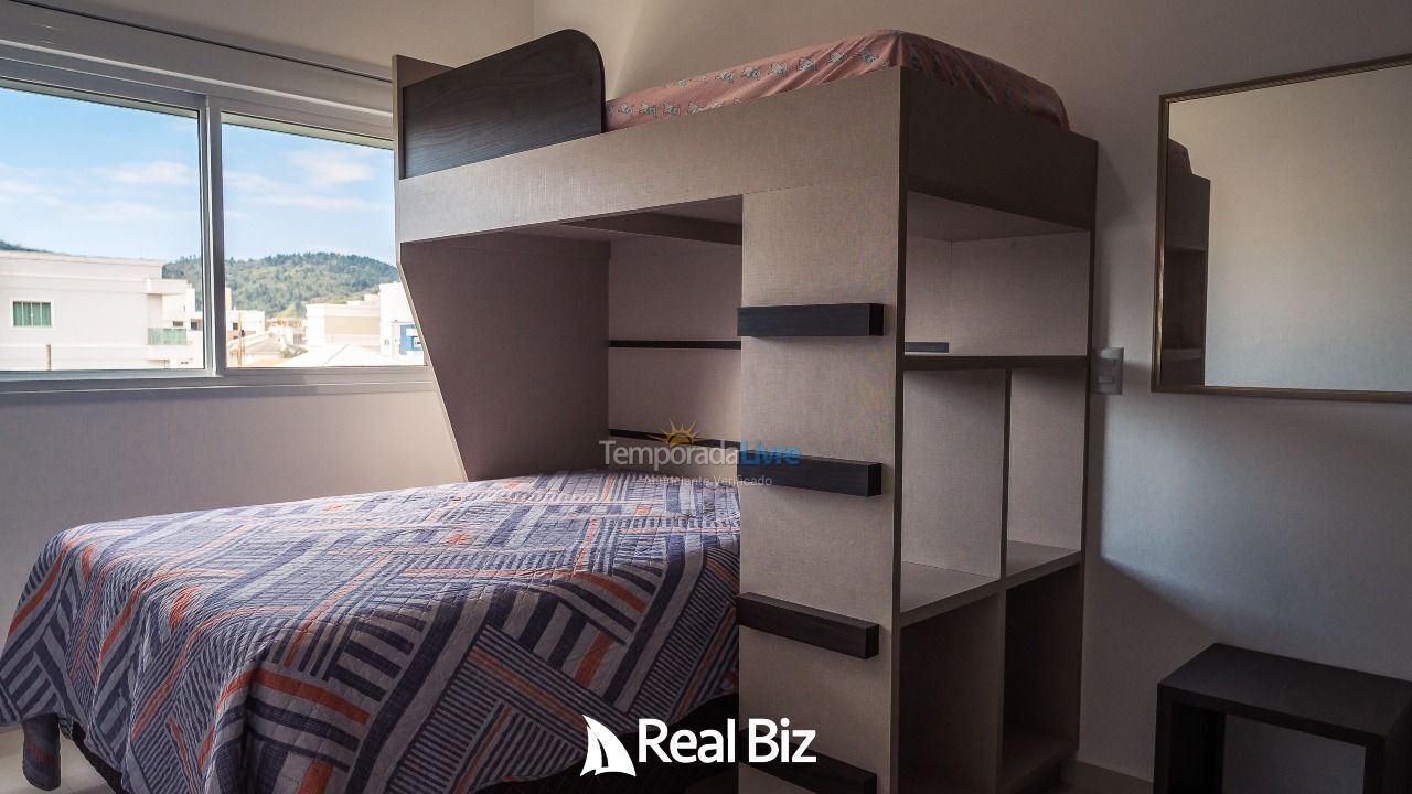 Apartamento para aluguel de temporada em Governador Celso Ramos (Palmas)