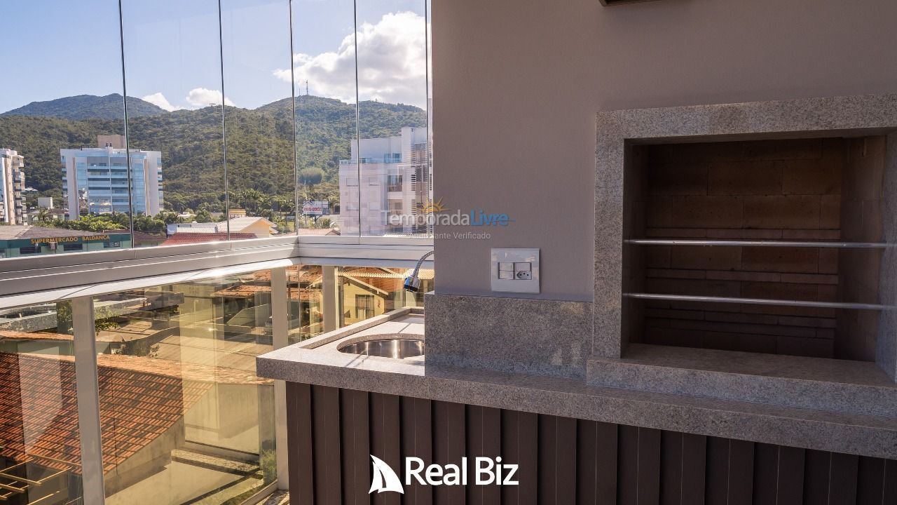Apartamento para aluguel de temporada em Governador Celso Ramos (Palmas)