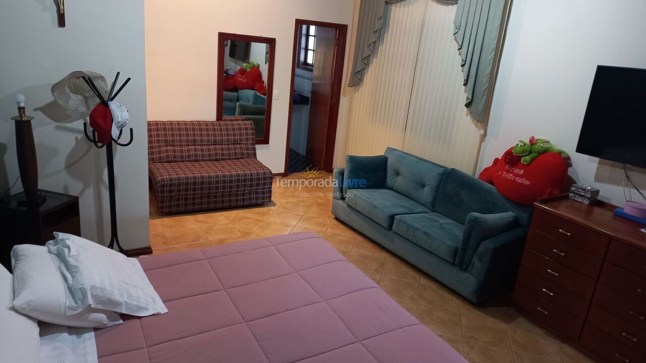House for vacation rental in Serra Negra (Jardim Parque da Palmeiras)