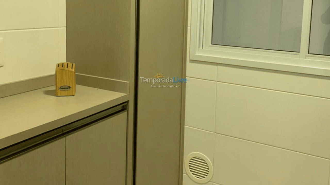 Apartamento para aluguel de temporada em Governador Celso Ramos (Palmas)