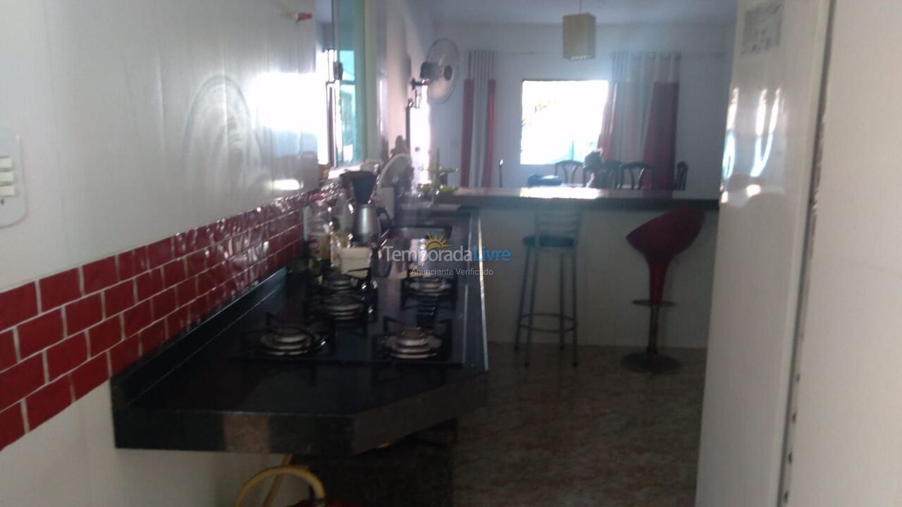 Casa para aluguel de temporada em Arraial do Cabo (Camboinhas)