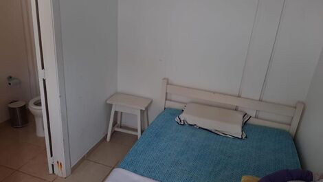 Linda casa em condomínio, em Manguinhos, com 4 quartos