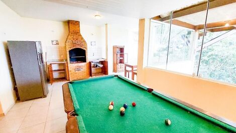 Excellent House at the top of Ferradura, with 4 suites and an incredible view