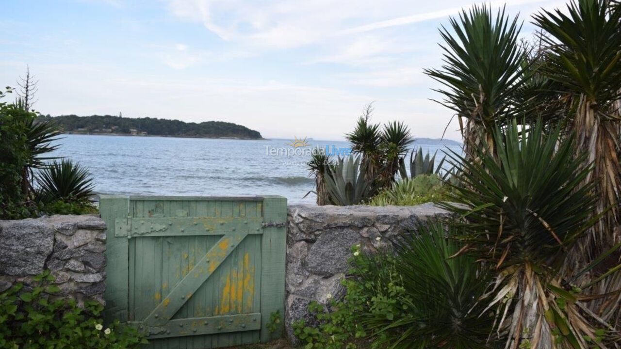 Casa para aluguel de temporada em Armação dos Búzios (Praia Rasa)