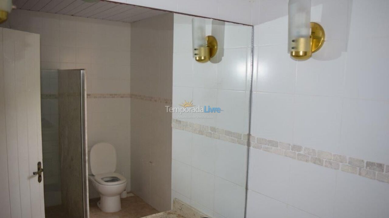 Casa para aluguel de temporada em Armação dos Búzios (Praia Rasa)