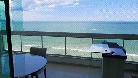 3 suites, with air conditioning, Sea View