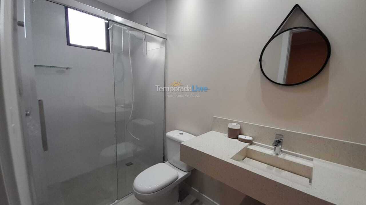 Apartamento para aluguel de temporada em Itapema (Meia Praia)