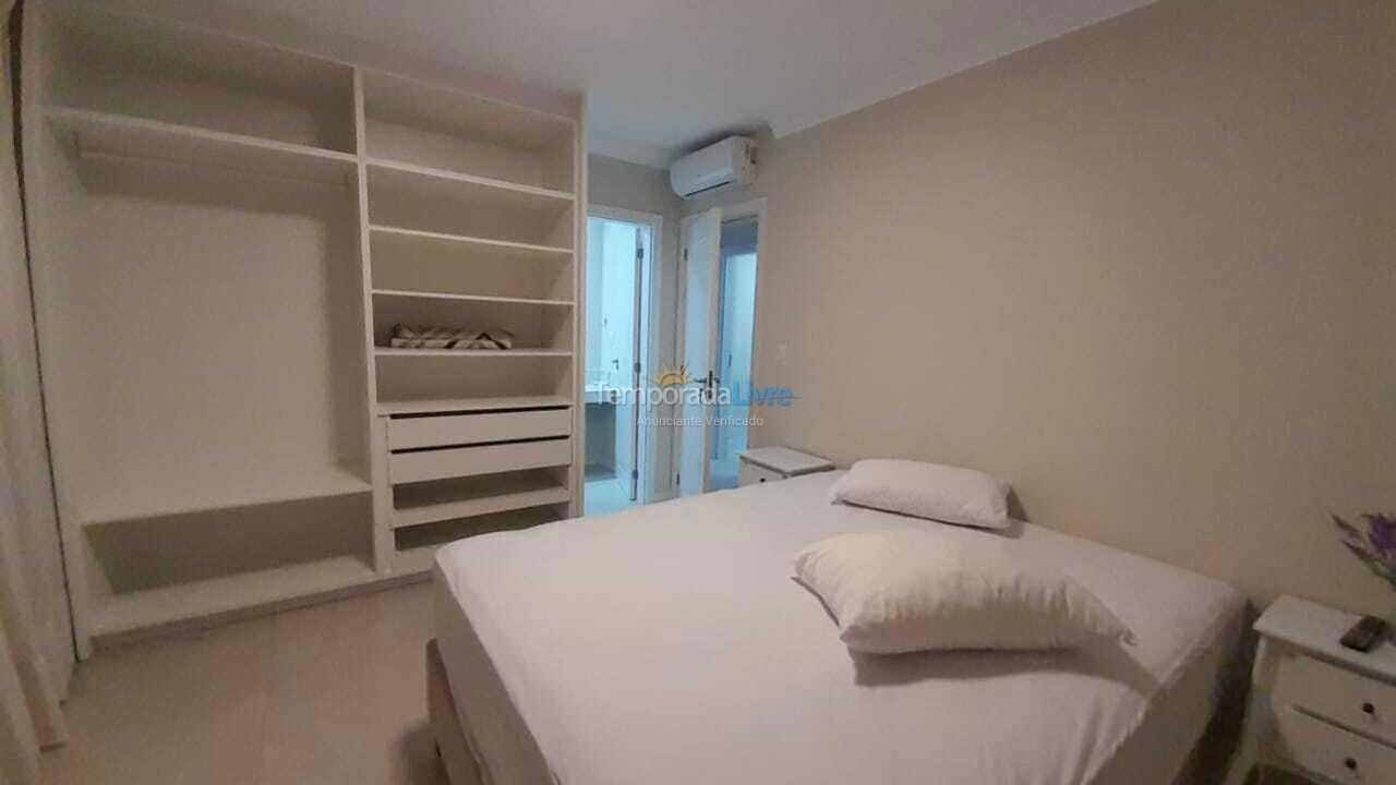 Apartamento para aluguel de temporada em Itapema (Meia Praia)