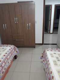 Season Apartment 4 Bedrooms, 2 Suites, 2 Parking Spaces, Praia do Morro