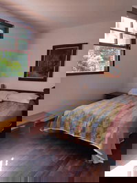 Casa em condomíonio fechado a cinco minutos do centro de Ubatuba.