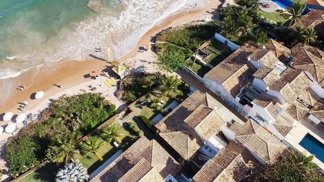 Beautiful house with two suites and one bedroom, facing Geribá Beach