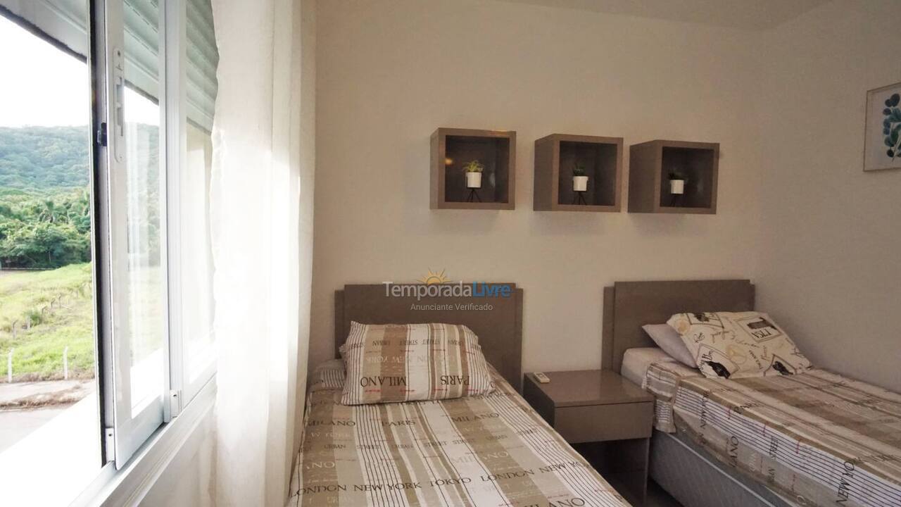 Apartamento para aluguel de temporada em Florianopolis (Praia dos Ingleses)