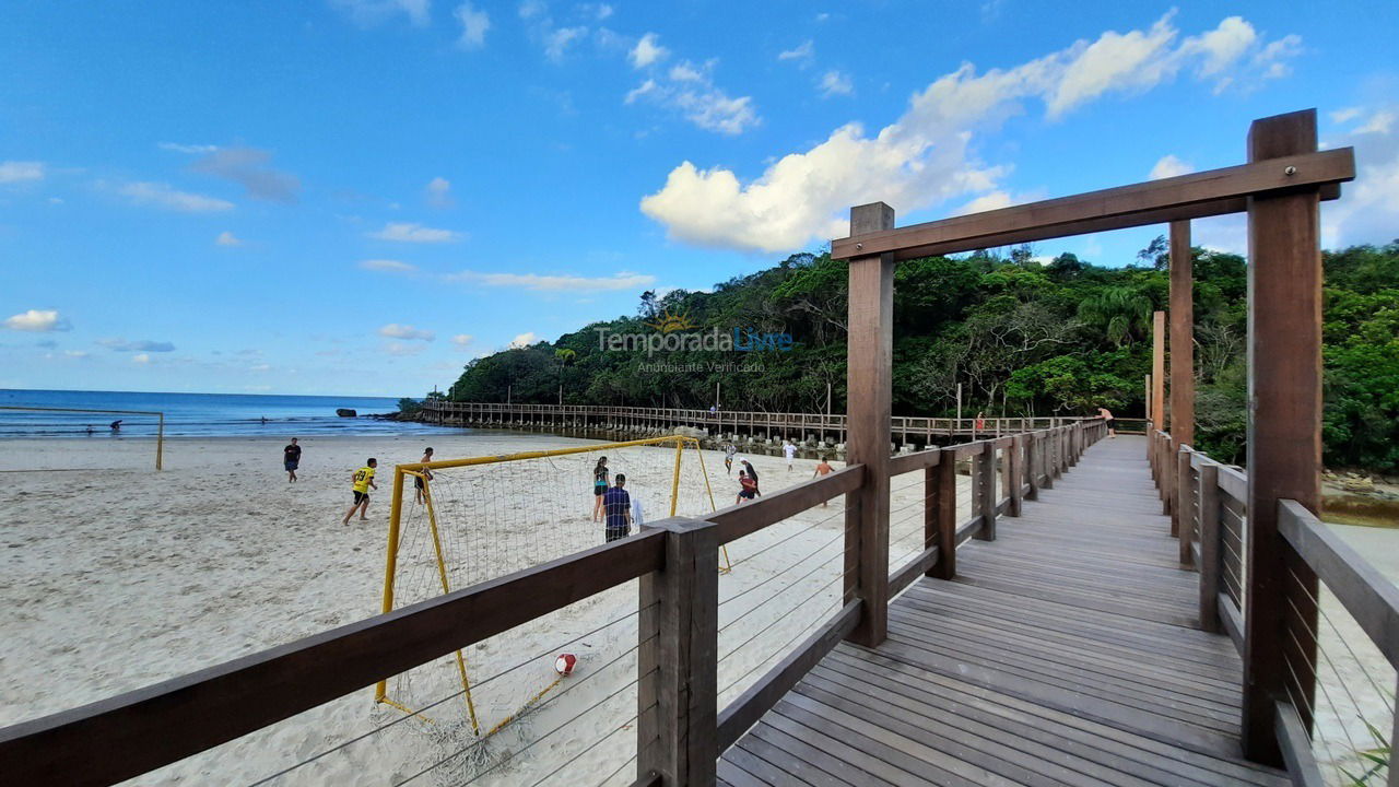 Casa para alquiler de vacaciones em Bombinhas (Praia de Bombas)