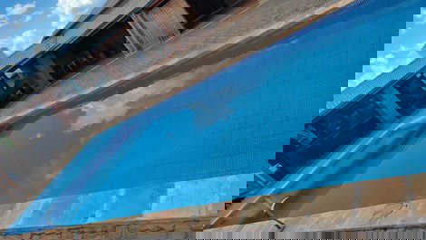 Piscina medindo 12x4,90 x 155 profundidade 