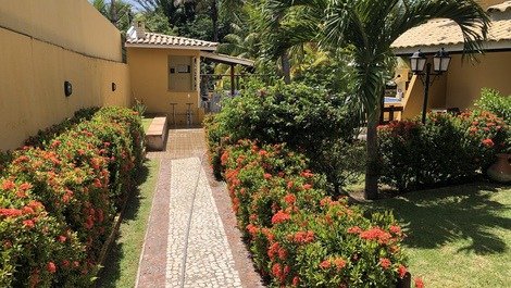 HOUSE - SEASON IN GUARAJUBA