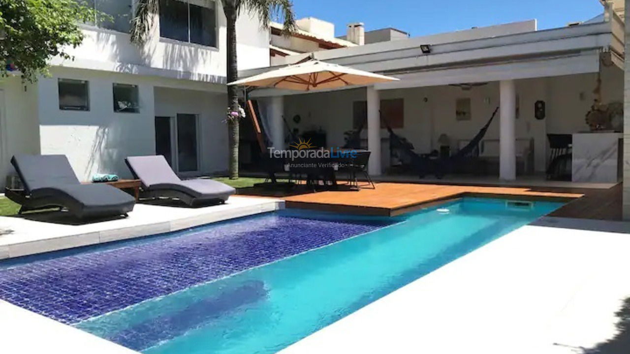 House for vacation rental in Florianopolis (Jurerê Internacional)