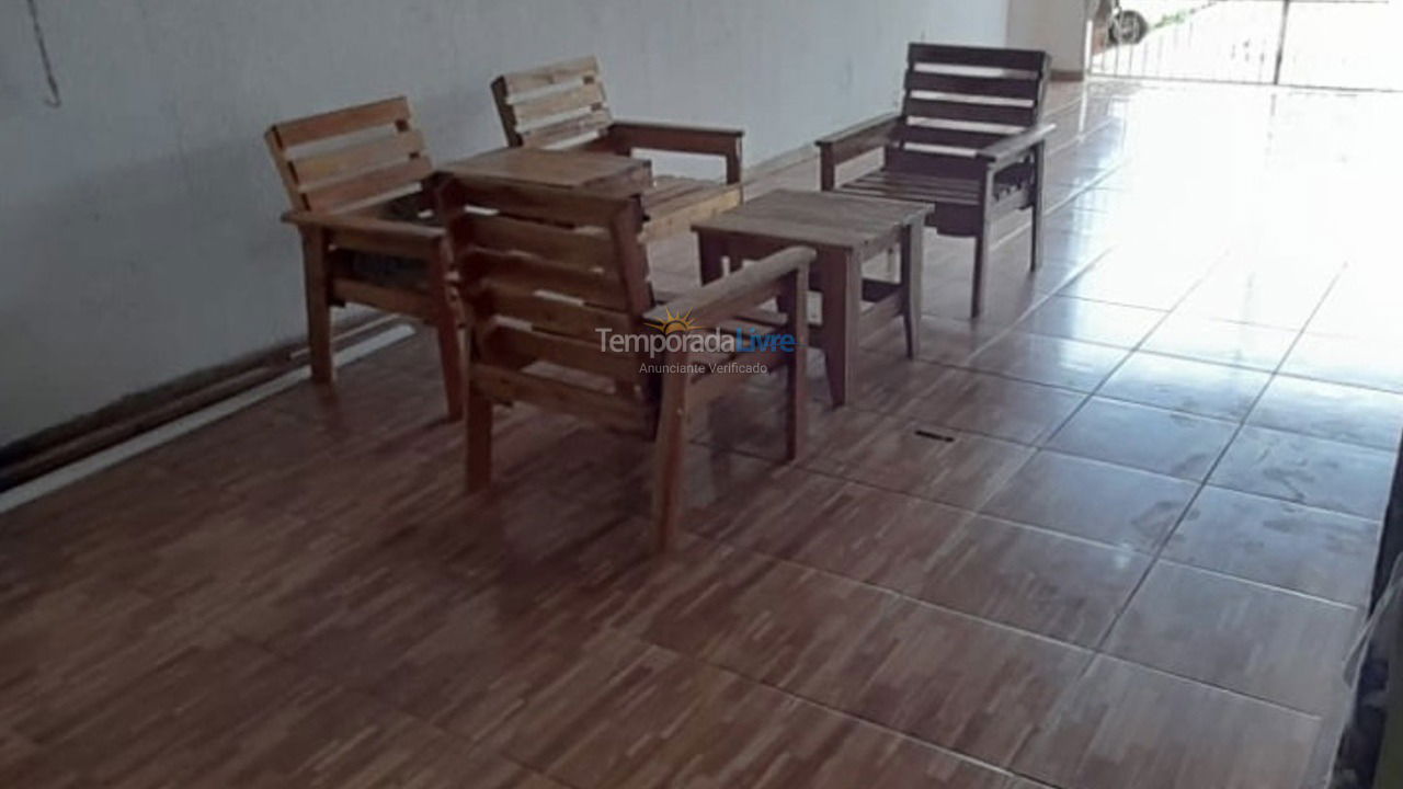 Casa para aluguel de temporada em Lucena (Fagundes)