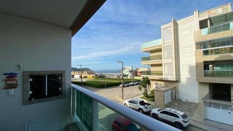 Apartamento em Mariscal a 70 metros do mar, com vista, para 8 pessoas
