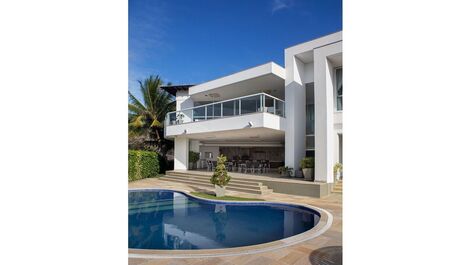 Beautiful house with five suites, sensational view of Geribá Beach,...