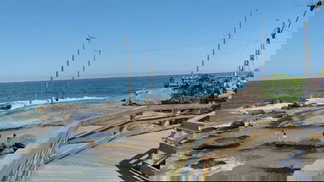 Casa con piscina, Wi-fi, en la corte del mar, aire acondicionado, prox Caiobá