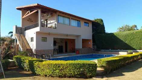 Vista da área gourmet e piscina