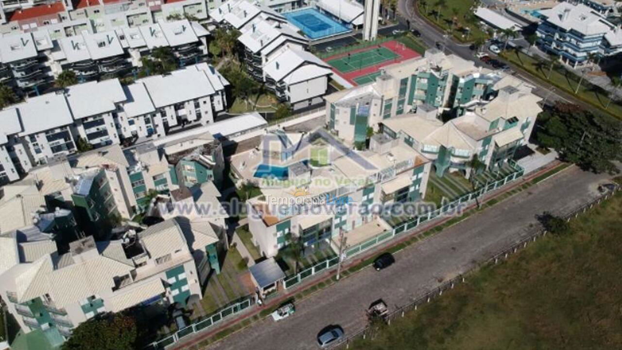 Apartamento para aluguel de temporada em Florianópolis (Praia Brava)