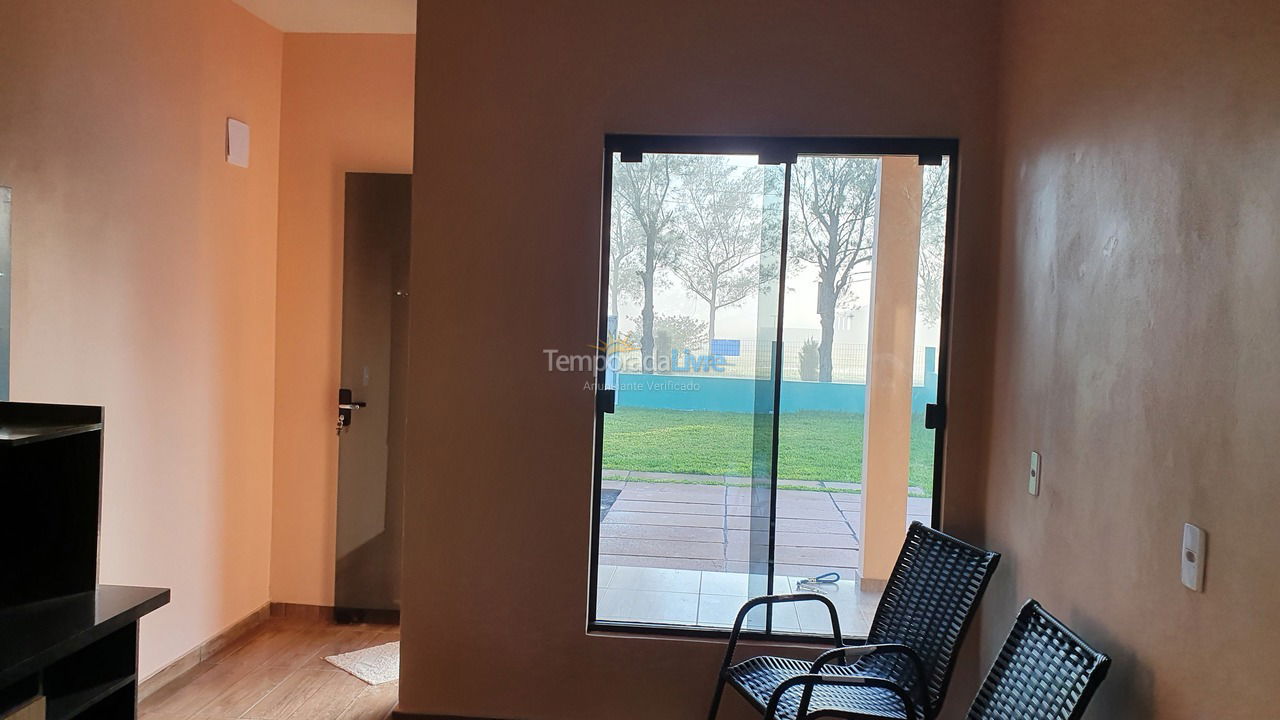 Apartamento para alquiler de vacaciones em Balneário Gaivota (Praia Lagoa Cortada)