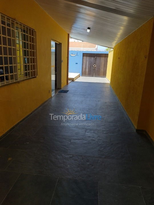 Casa para aluguel de temporada em Guarujá (Enseada)