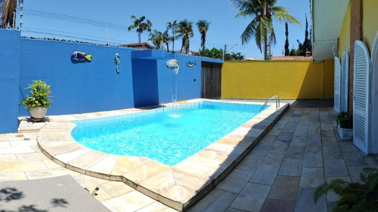 Casa para aluguel de temporada em Guarujá (Enseada)