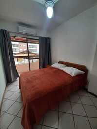 Apartamento com 3 dormitório em Bombinhas centro