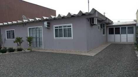 House for rent in Navegantes - Praia Central