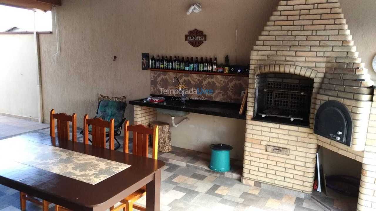 Casa para aluguel de temporada em Peruíbe (Balneario São José)