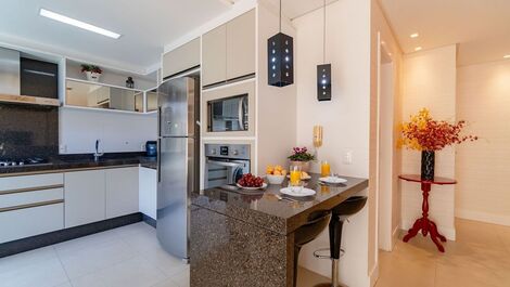 Penthouse Boulevard Bombinhas - Condo with Pool - 3 bedrooms 6 people
