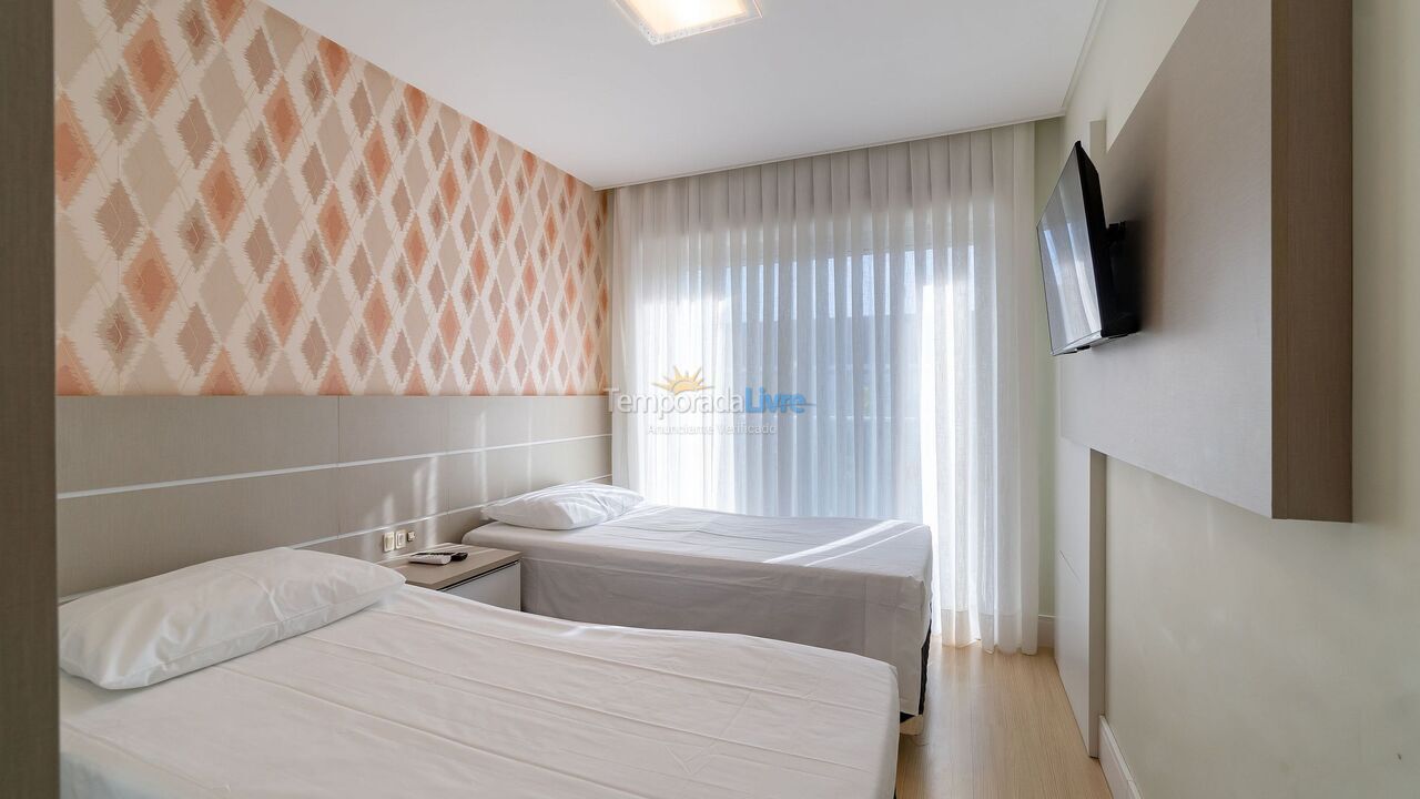 Apartment for vacation rental in Bombinhas (Praia de Bombinhas)