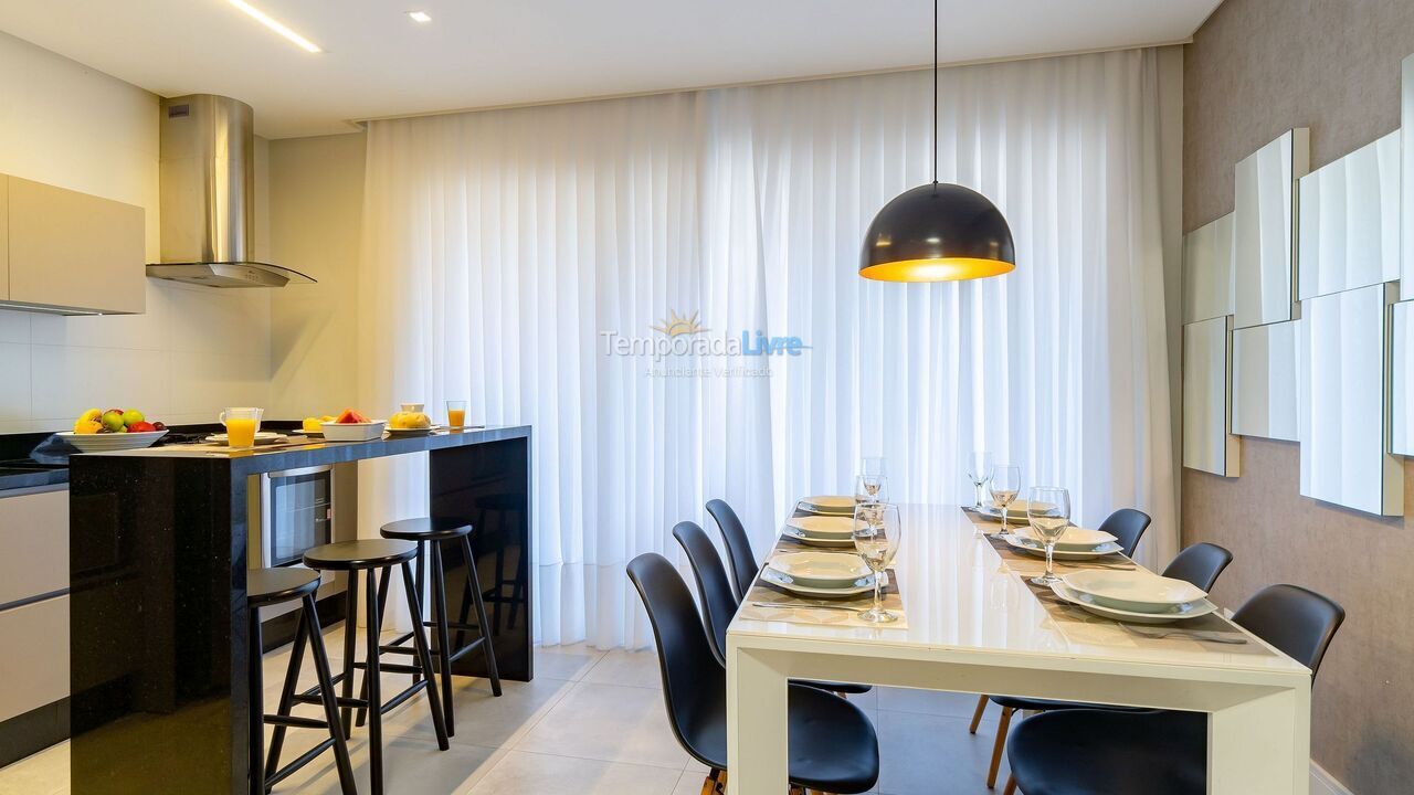 Apartment for vacation rental in Bombinhas (Praia de Bombinhas)