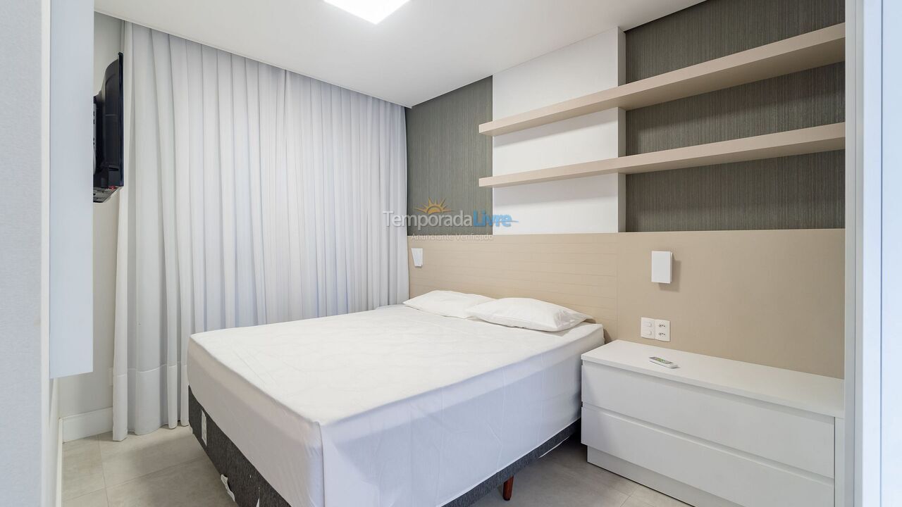 Apartment for vacation rental in Bombinhas (Praia de Bombinhas)