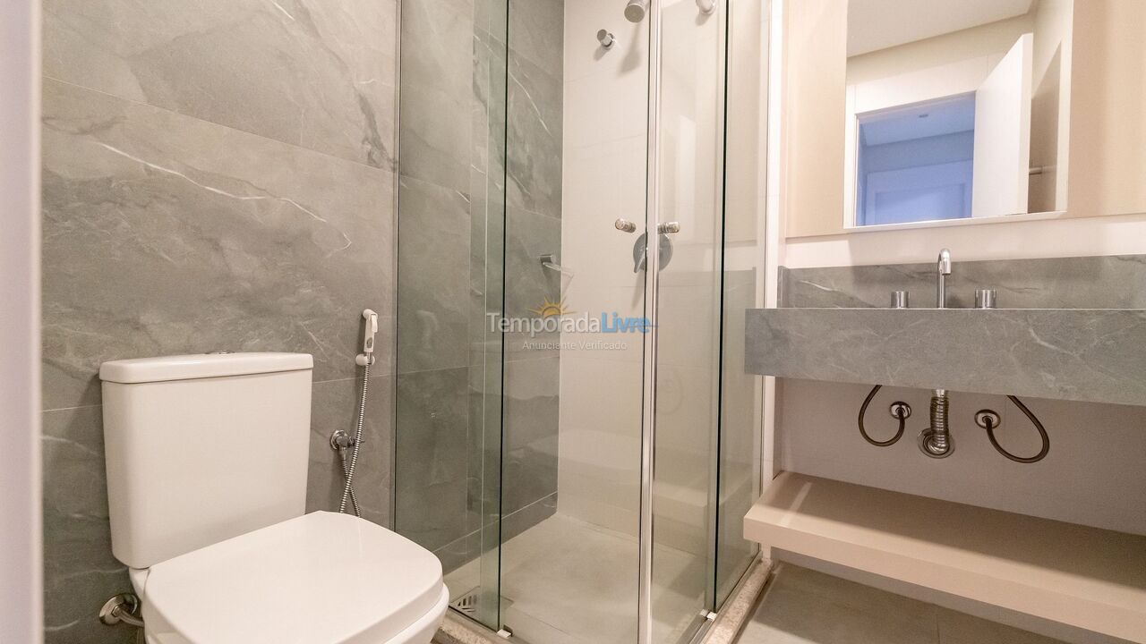 Apartment for vacation rental in Bombinhas (Praia de Bombinhas)