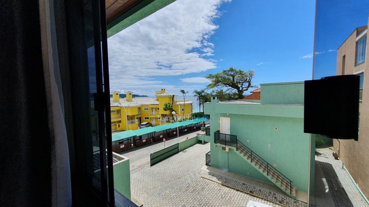 Apartment for vacation rental in Bombinhas (Centro de Bombinhas)