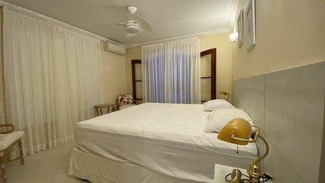 Riviera Vacation Rental House | Accommodation for 12 People.