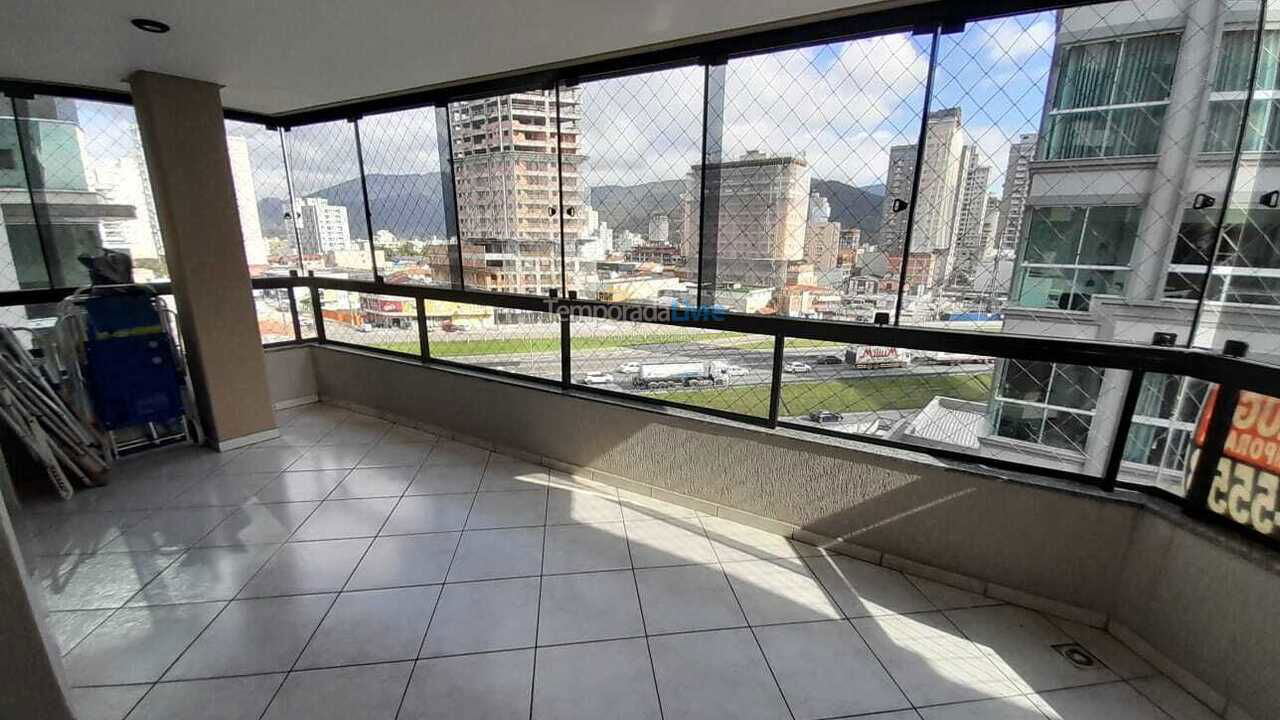 Apartamento para aluguel de temporada em Itapema (Meia Praia)